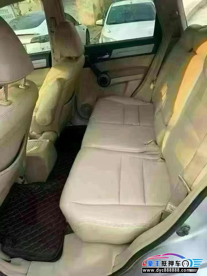 12年本田CR-V轿车抵押车出售