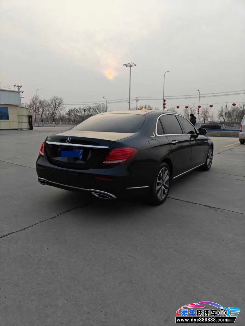 19年奔驰E轿车抵押车出售