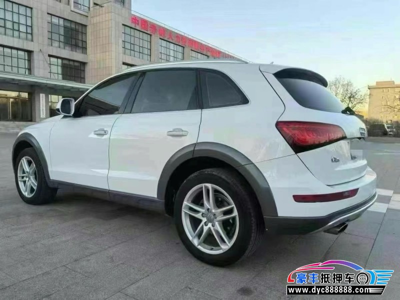 18年奥迪Q5轿车抵押车出售