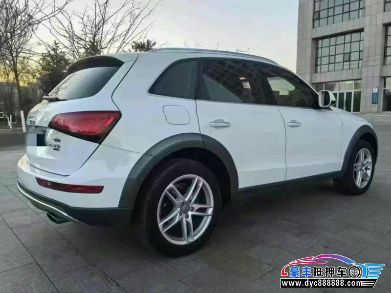 18年奥迪Q5轿车抵押车出售