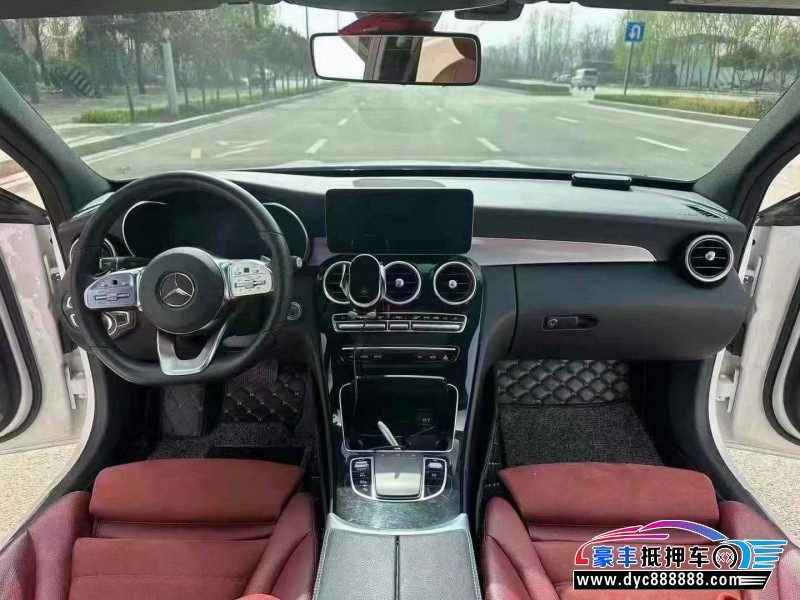 19年奔驰C轿车抵押车出售