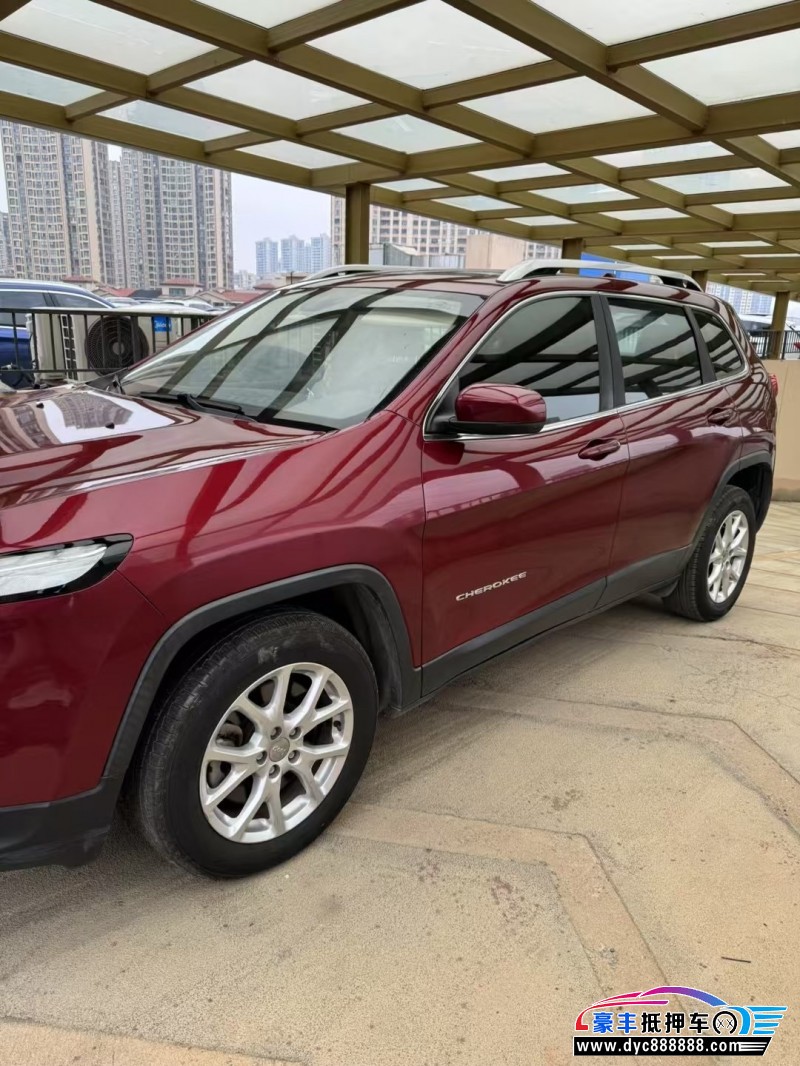 17年Jeep自由光SUV抵押车出售