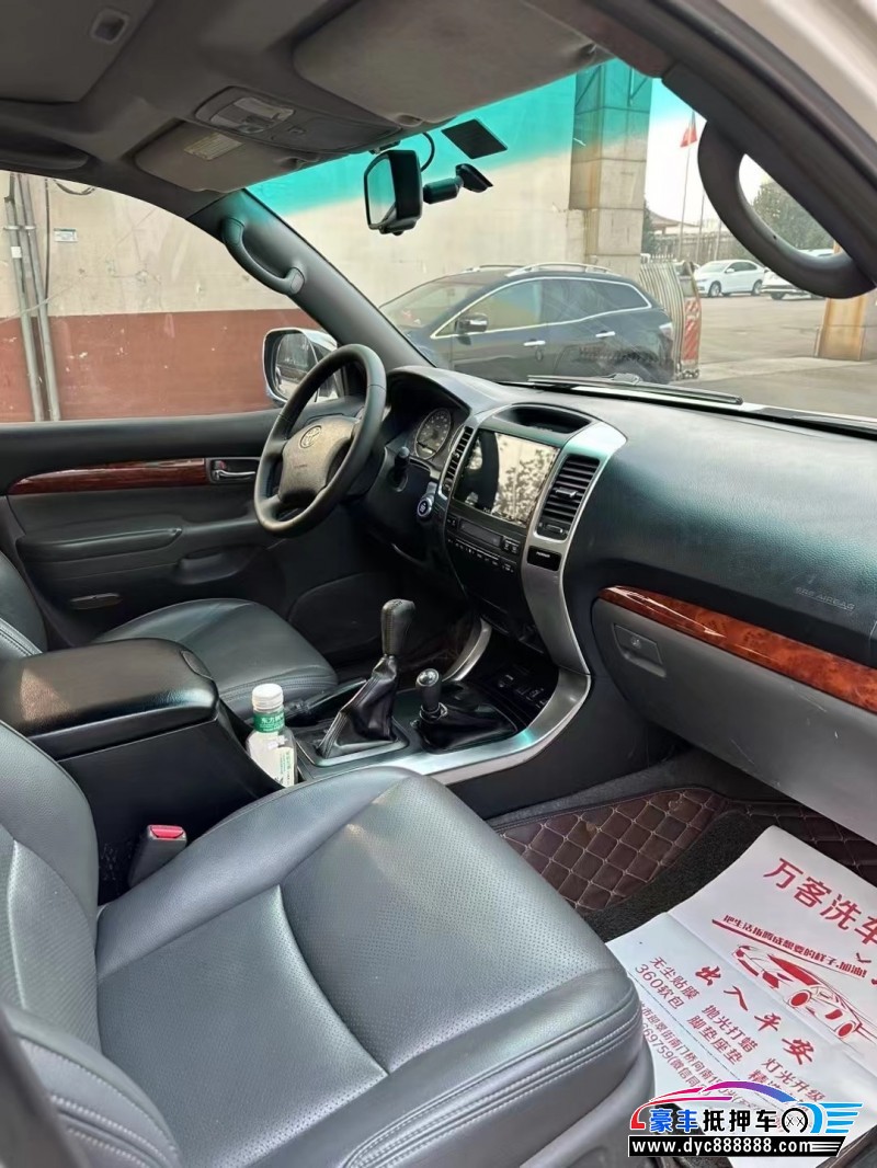 10年丰田普拉多（霸道）轿车抵押车出售