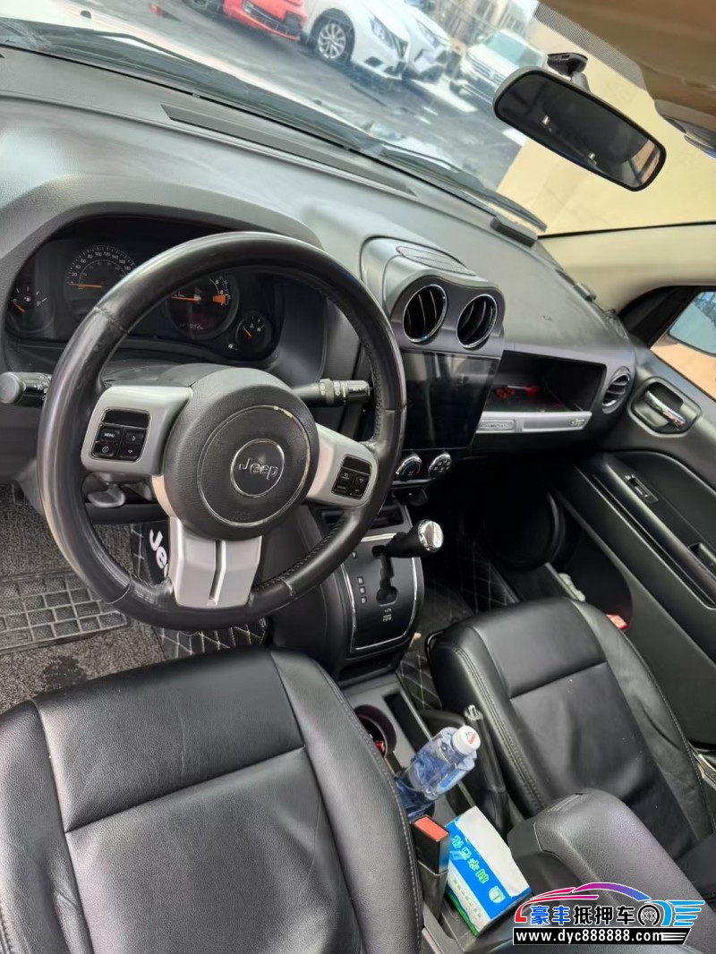 15年Jeep指南者SUV抵押车出售