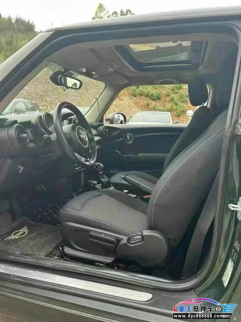 16年宝马MINI轿车抵押车出售