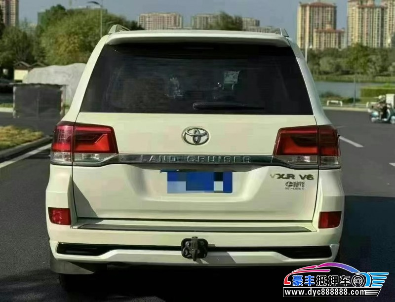 15年丰田兰德酷路泽（陆巡）轿车抵押车出售