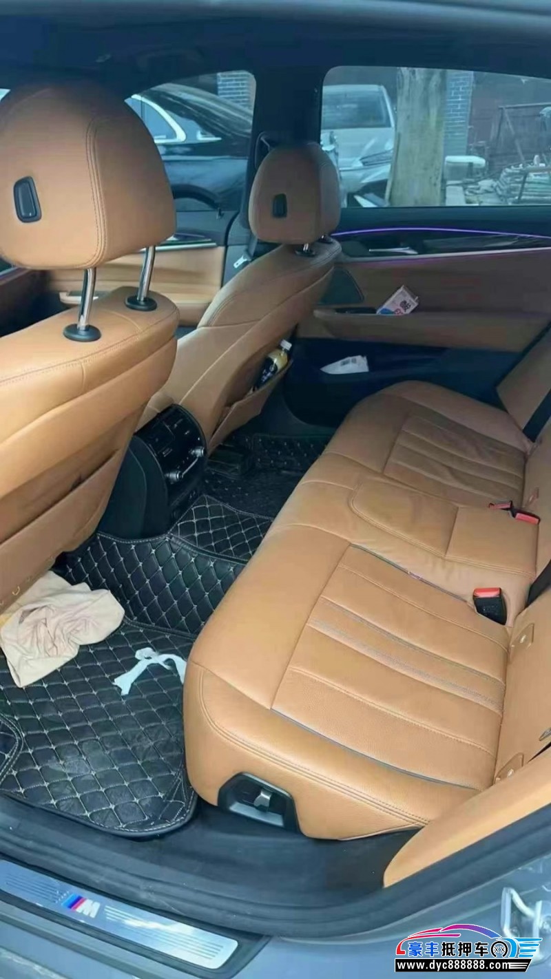 22年宝马6系GT轿车抵押车出售