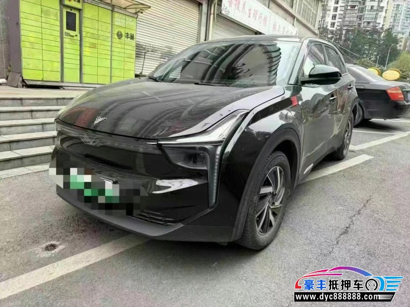 22年哪吒U轿车抵押车出售