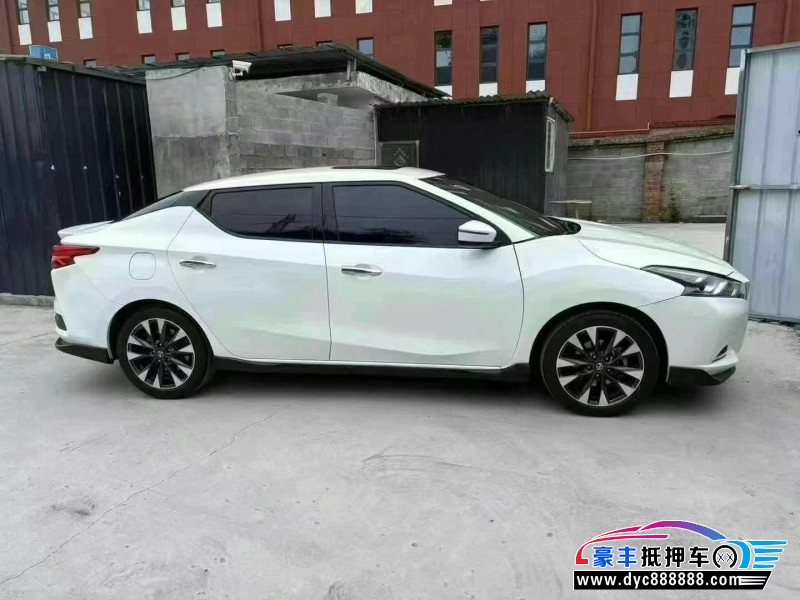 20年日产蓝鸟轿车抵押车出售