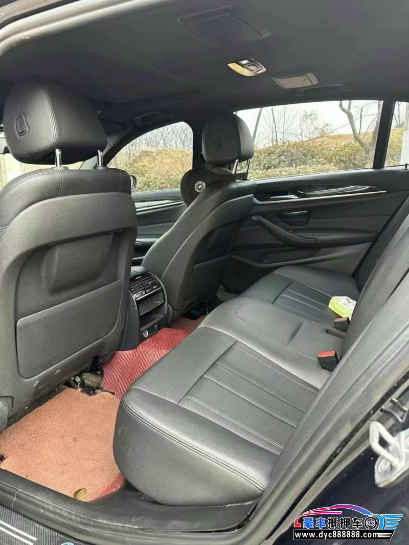 18年宝马5系轿车抵押车出售