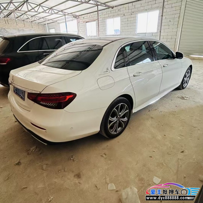 22年奔驰E轿车抵押车出售