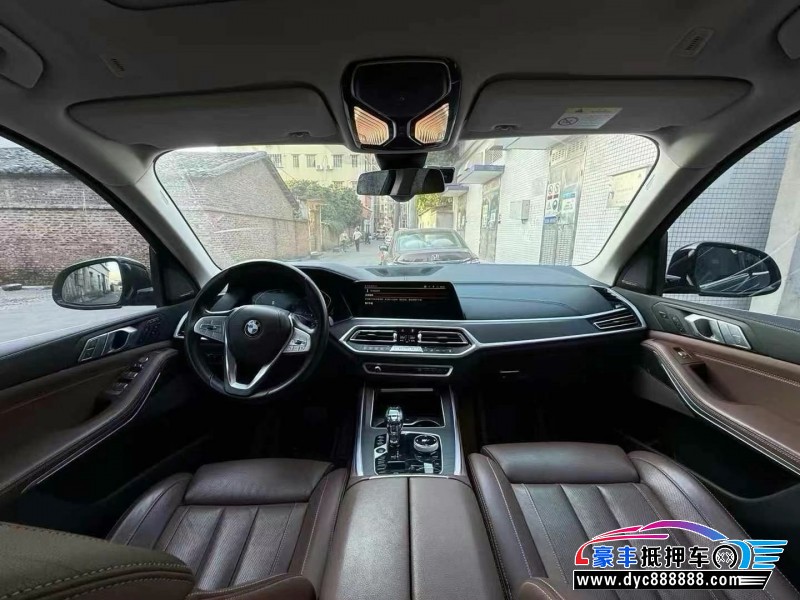 21年宝马X7轿车抵押车出售