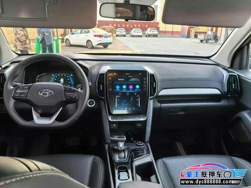 22年现代ix35轿车抵押车出售