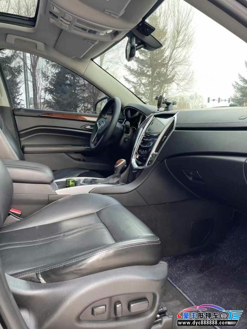 16年凯迪拉克SRX轿车抵押车出售