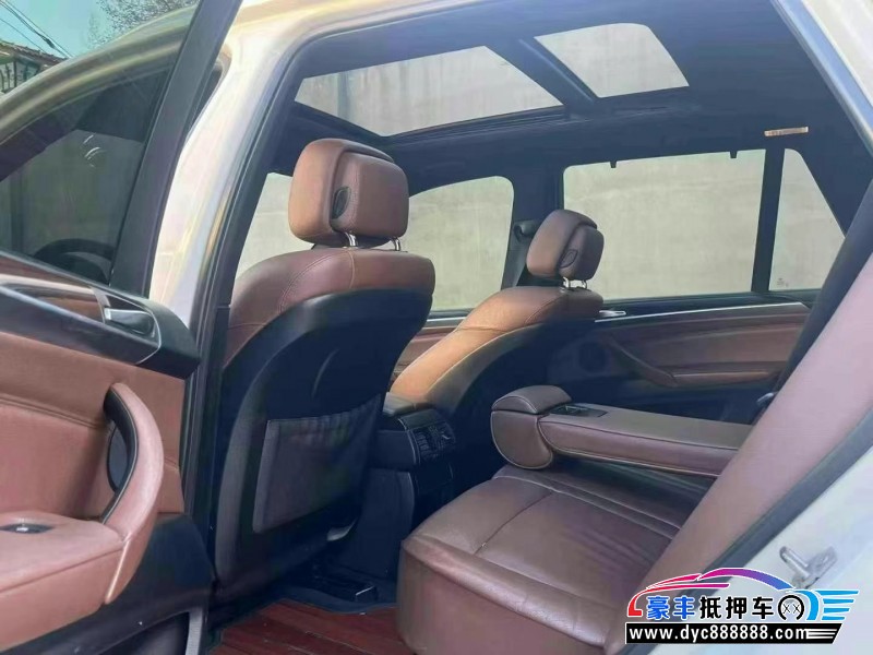 13年宝马X5轿车抵押车出售