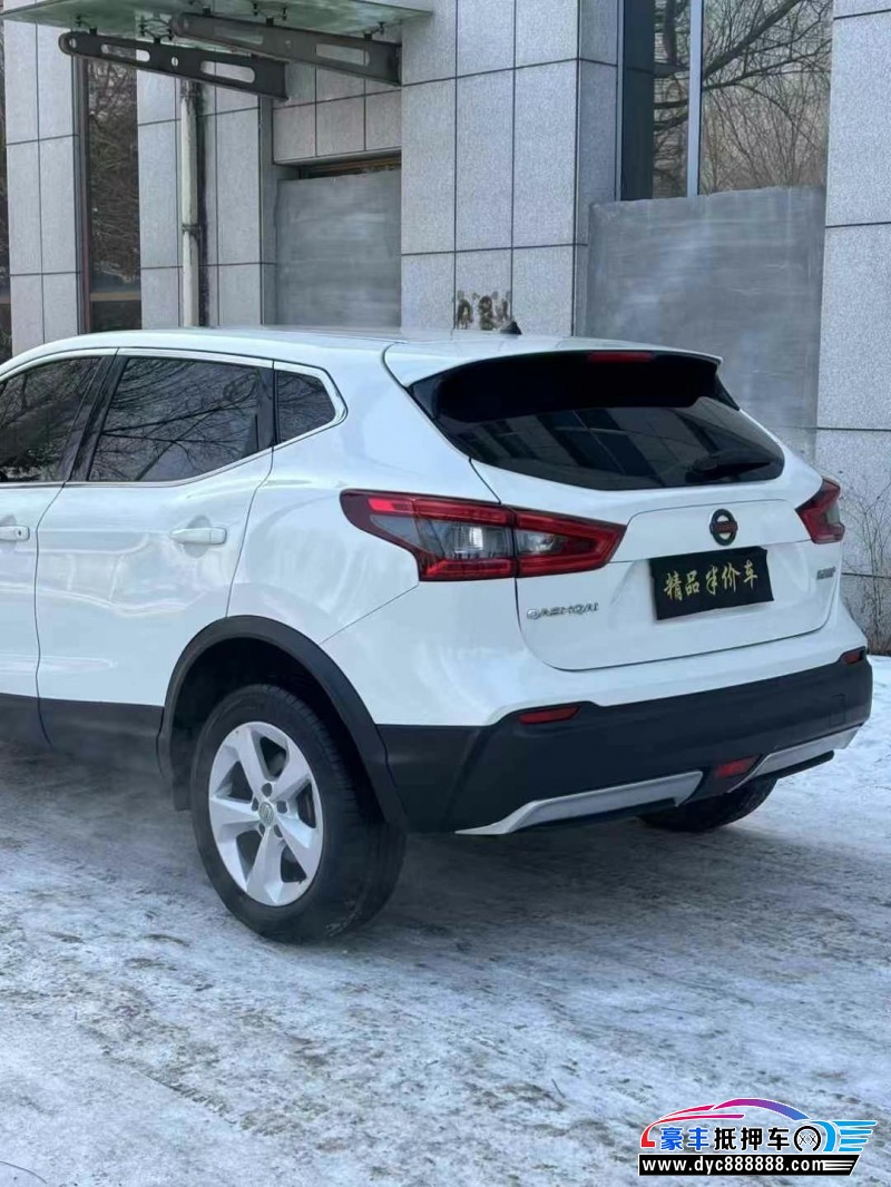 22年日产逍客轿车抵押车出售