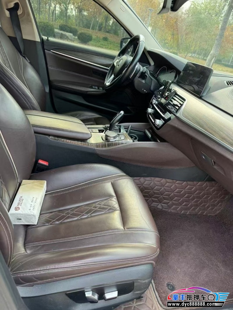 18年宝马5系轿车抵押车出售