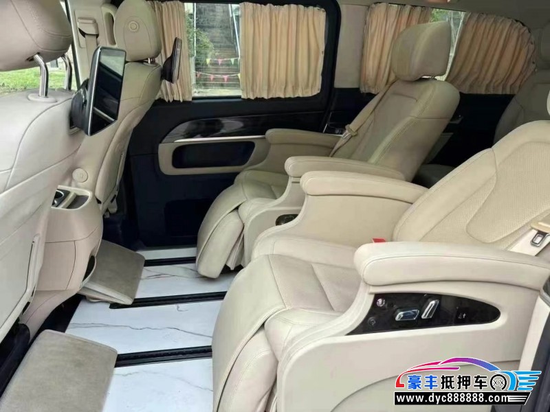 19年奔驰V轿车抵押车出售