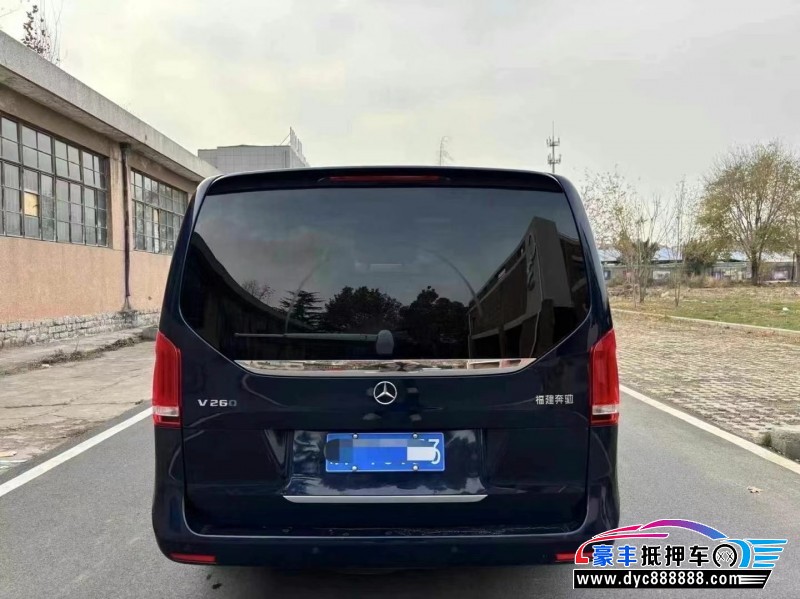 19年奔驰V轿车抵押车出售