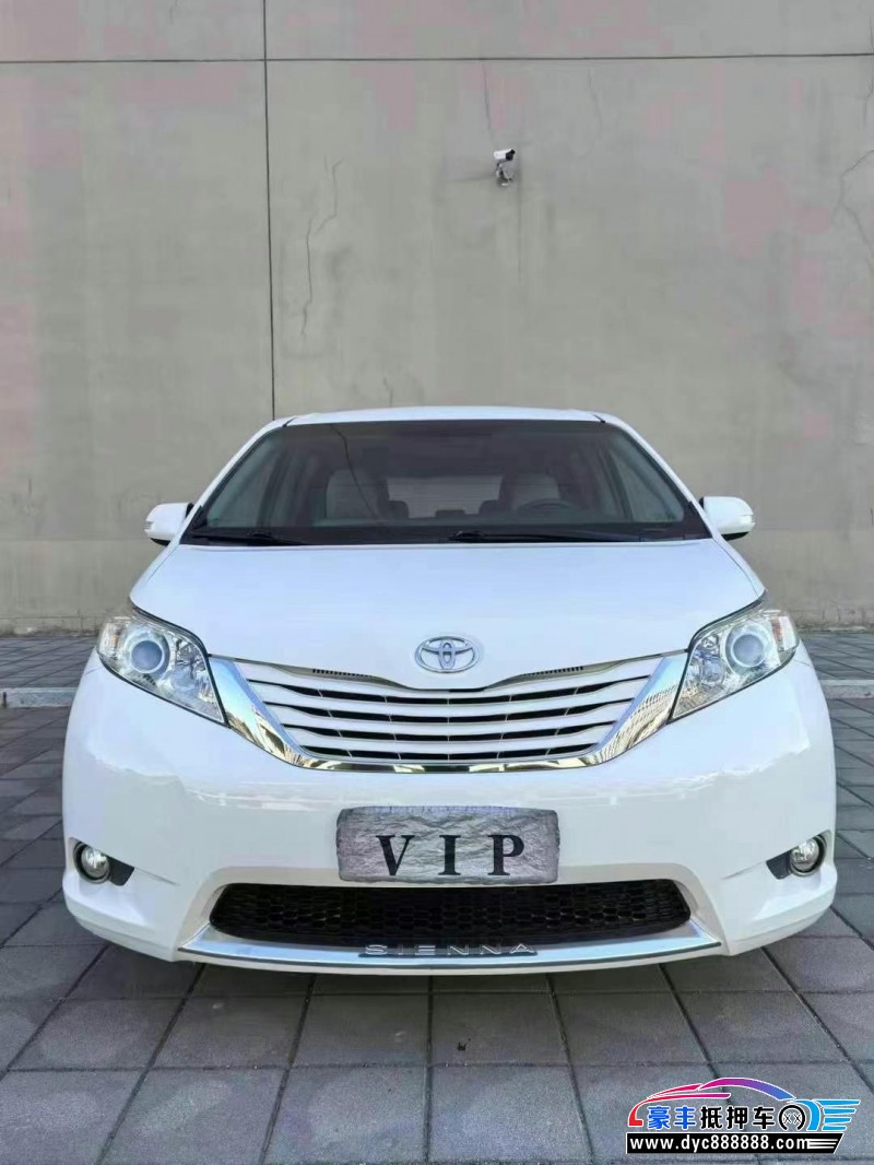 17年丰田塞纳轿车抵押车出售