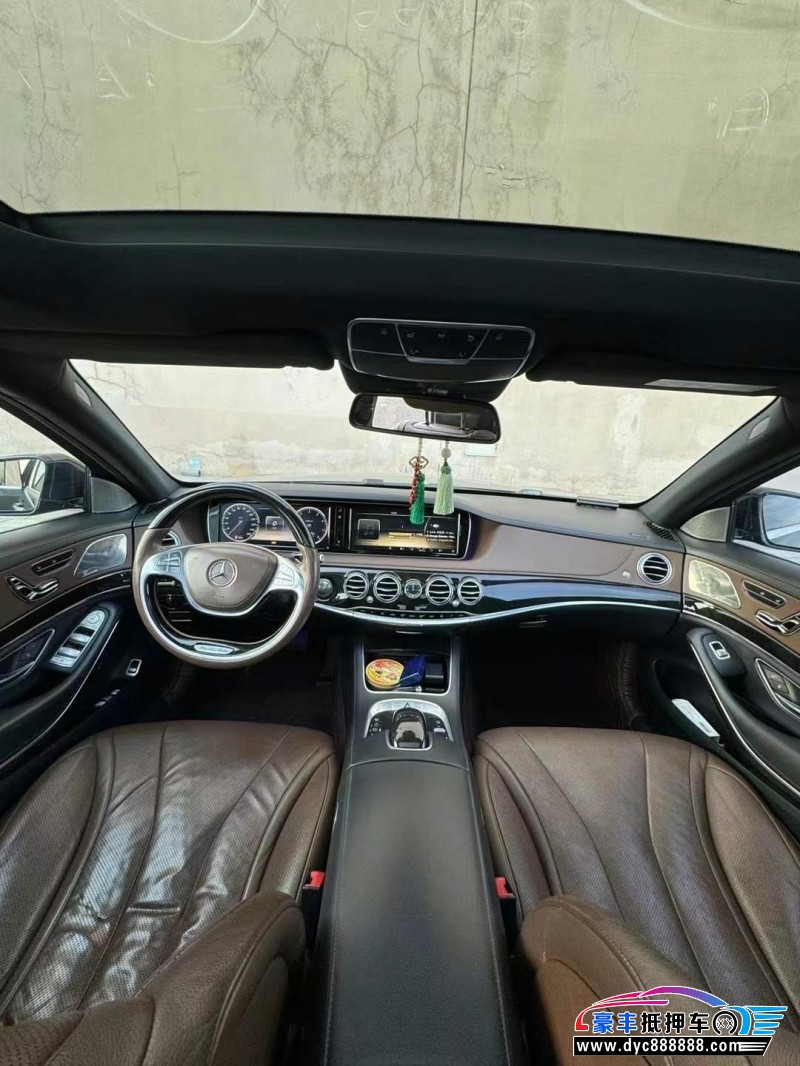 14年奔驰S轿车抵押车出售