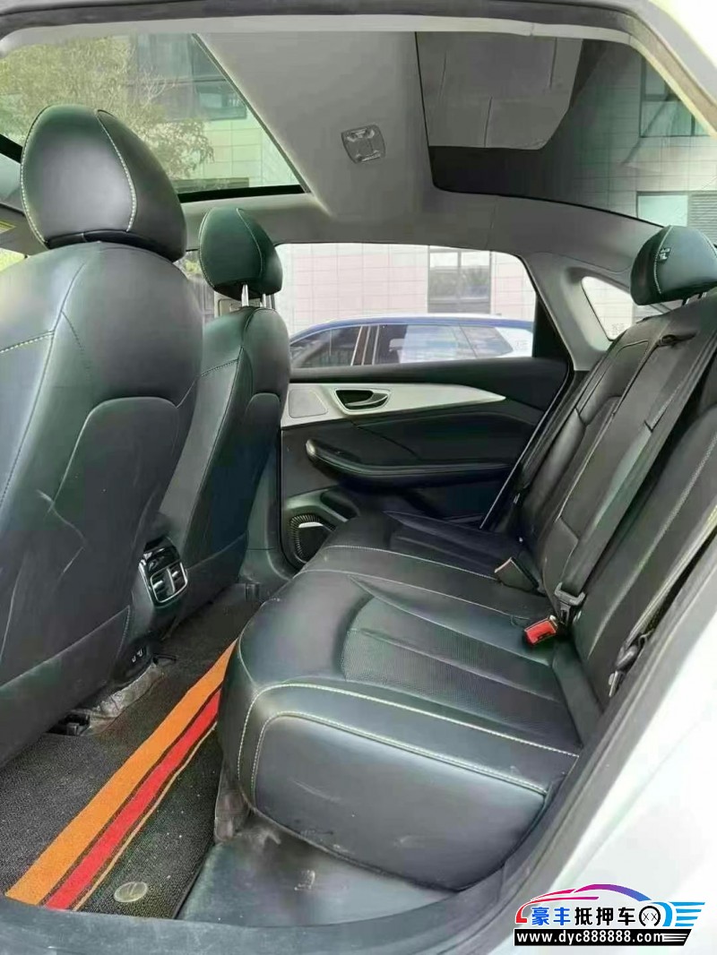 22年荣威i6轿车抵押车出售