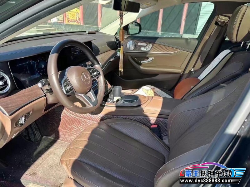 20年奔驰E轿车抵押车出售