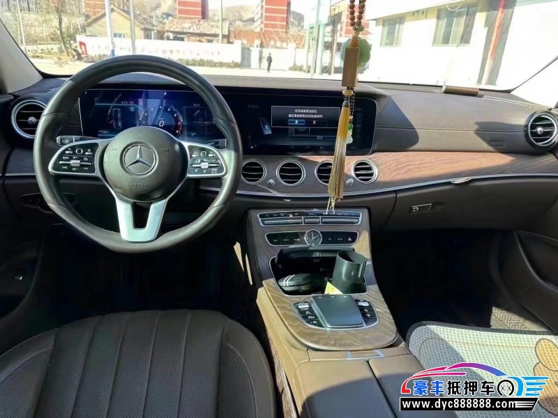 20年奔驰E轿车抵押车出售