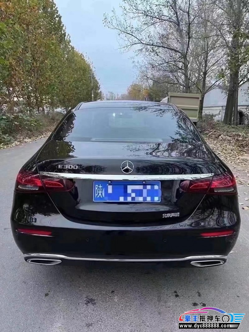 22年奔驰E轿车抵押车出售