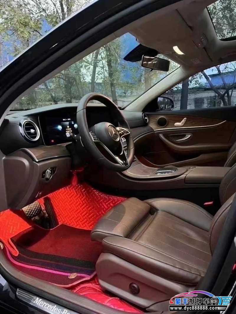 22年奔驰E轿车抵押车出售