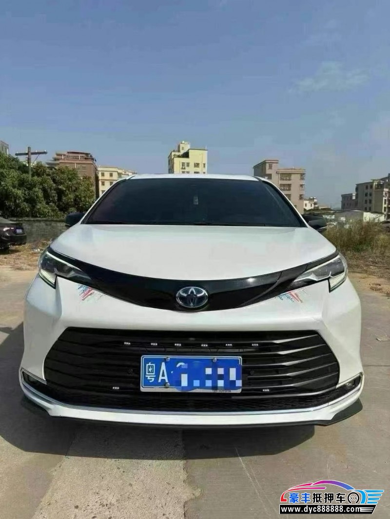 24年丰田塞纳轿车抵押车出售