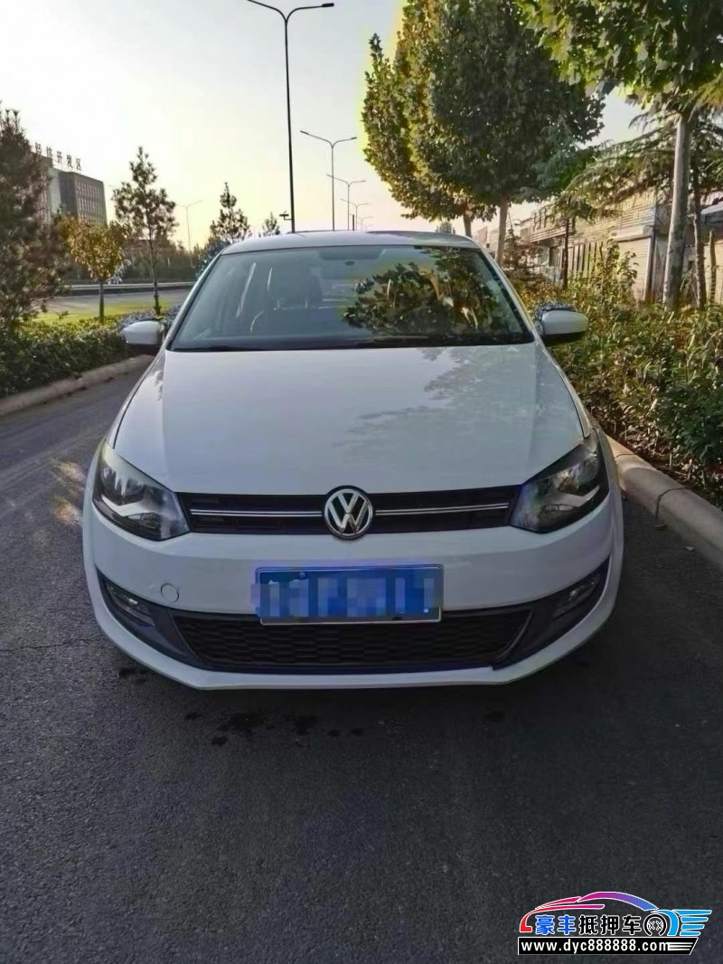 13年大众polo轿车抵押车出售