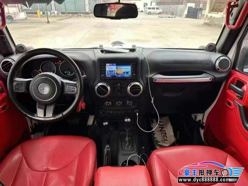 16年Jeep牧马人轿车抵押车出售