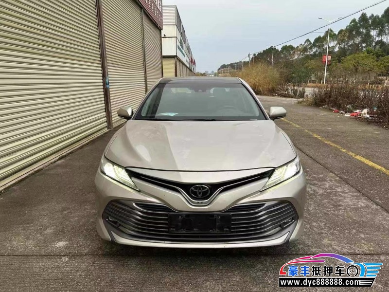 20年丰田凯美瑞轿车抵押车出售
