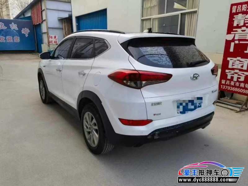 18年现代途胜轿车抵押车出售