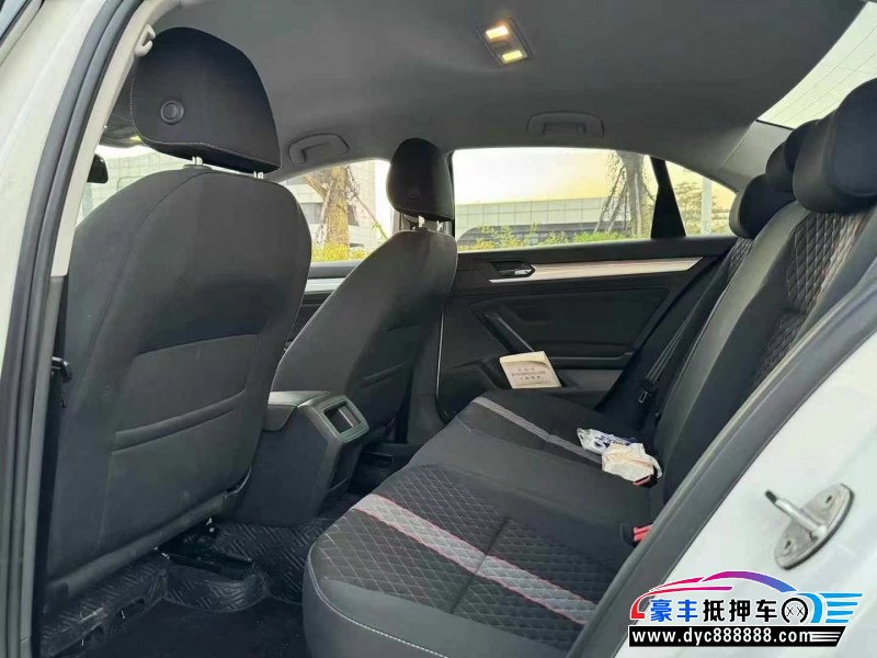 21年大众凌渡轿车抵押车出售