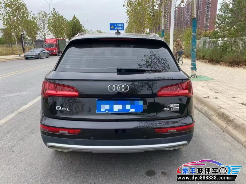 20年奥迪Q5轿车抵押车出售