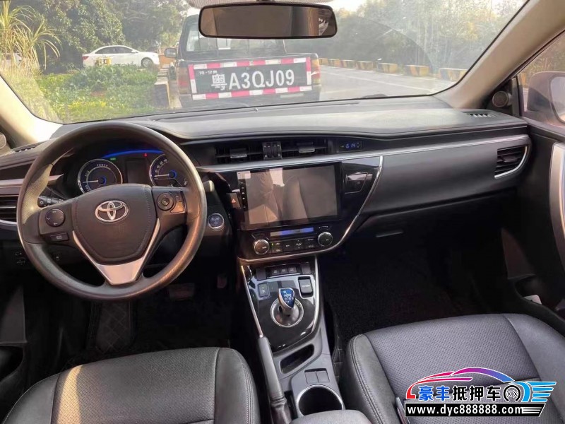 16年丰田卡罗拉轿车抵押车出售