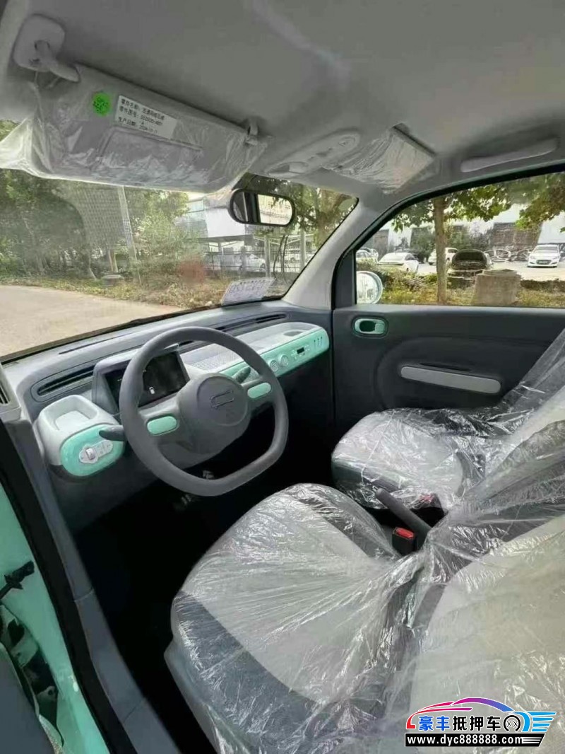 24年奔腾小马轿车抵押车出售