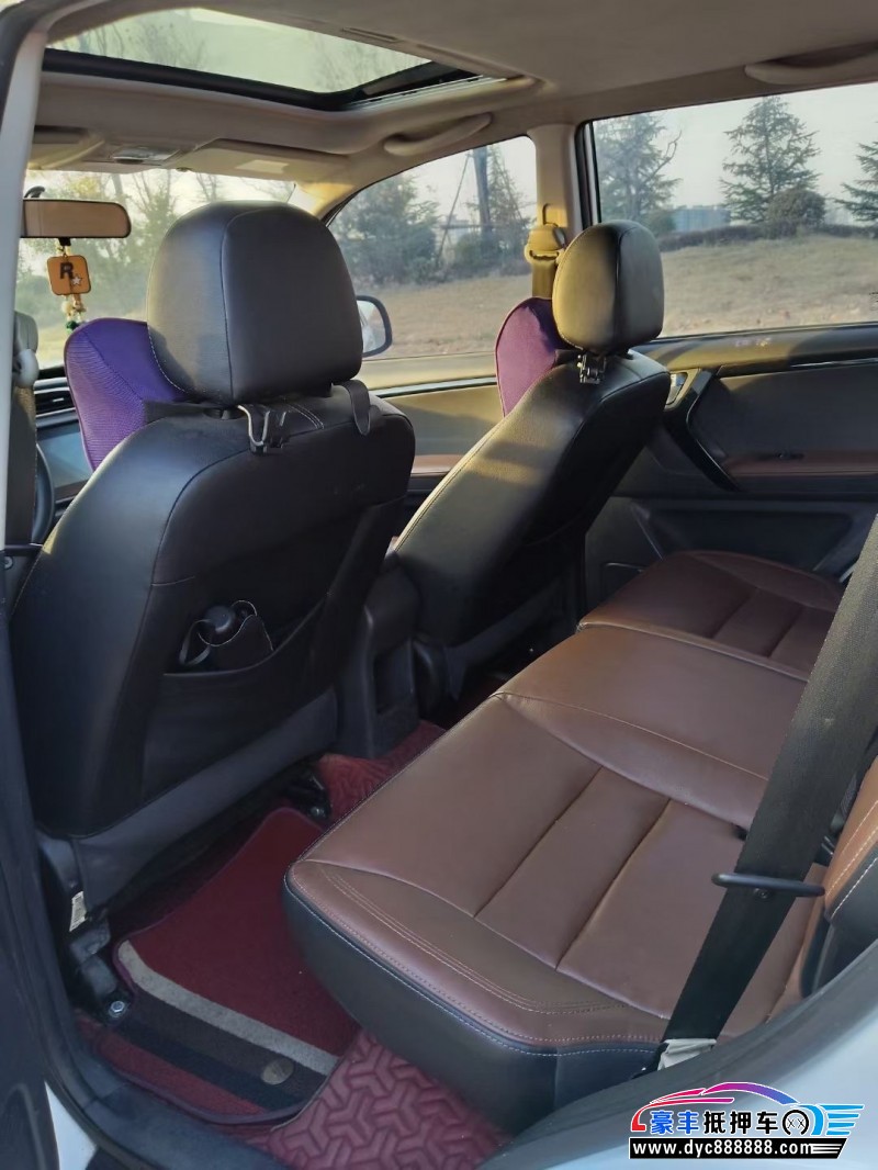 19年奇瑞瑞虎3轿车抵押车出售