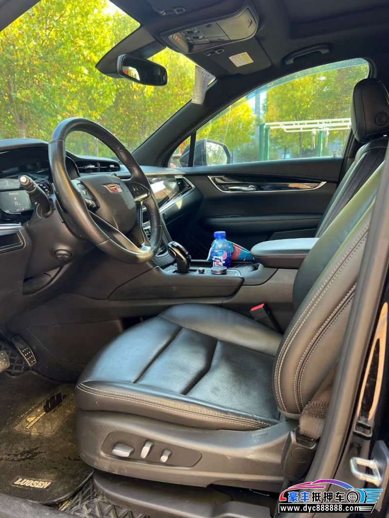 21年凯迪拉克xt6轿车抵押车出售