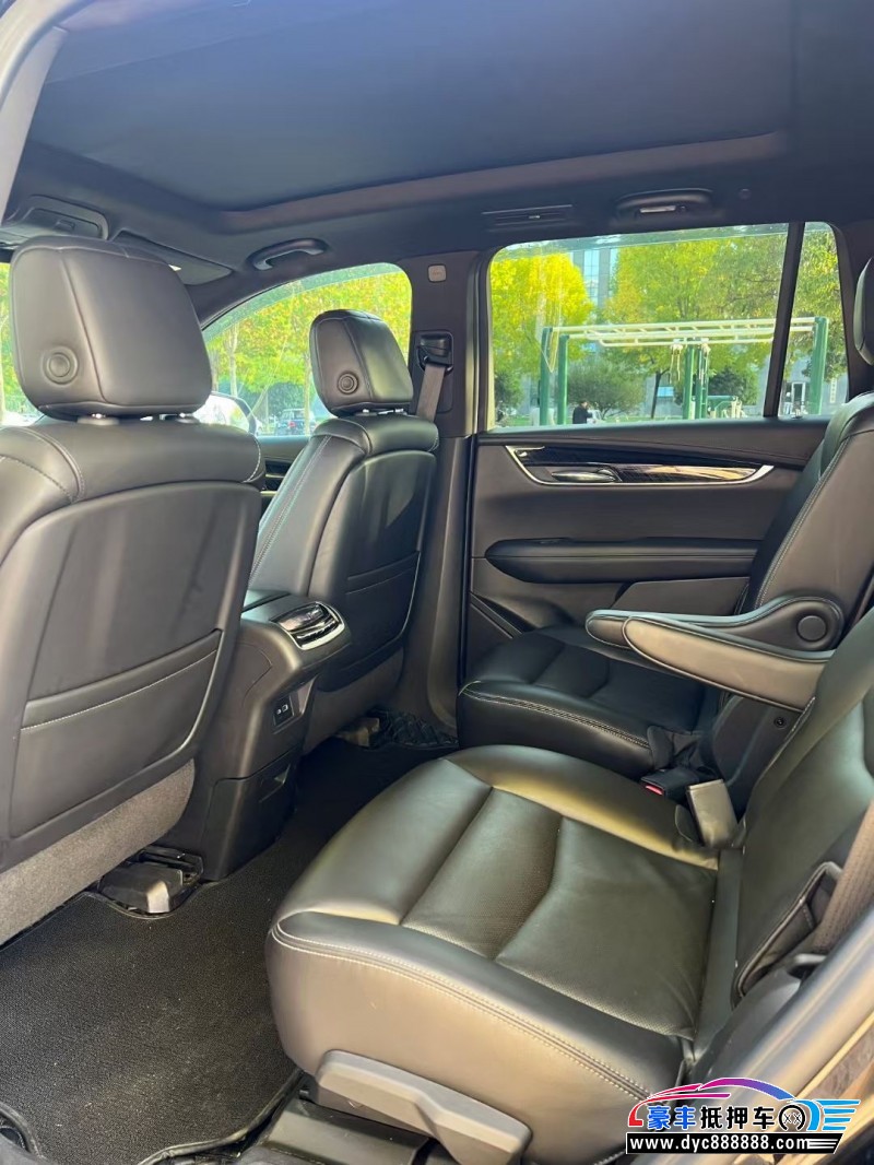 21年凯迪拉克xt6轿车抵押车出售