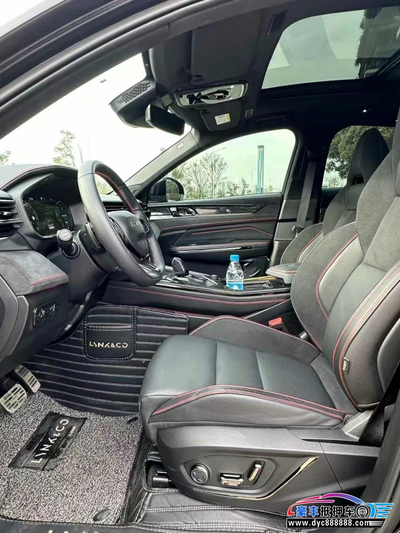 21年领克05轿车抵押车出售