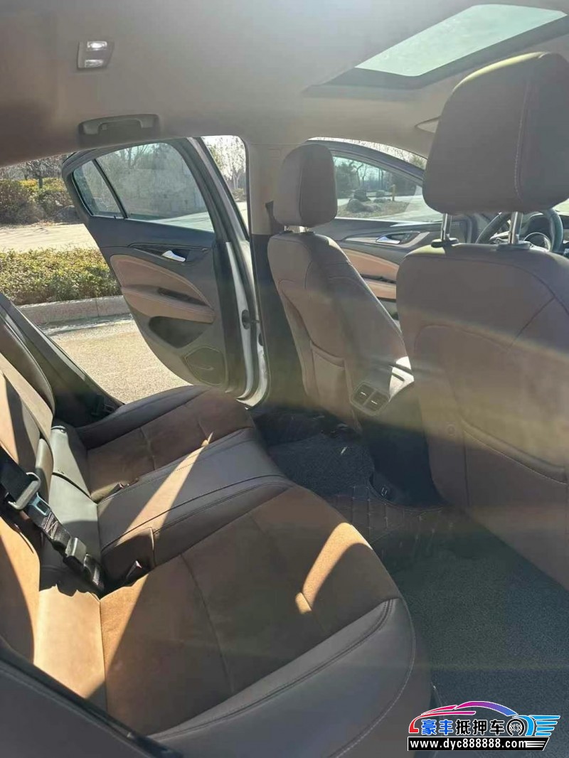 20年别克君威轿车抵押车出售