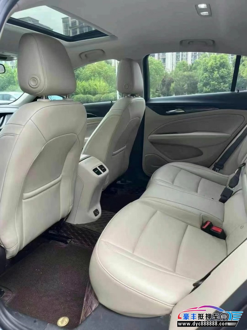 21年别克君威轿车抵押车出售