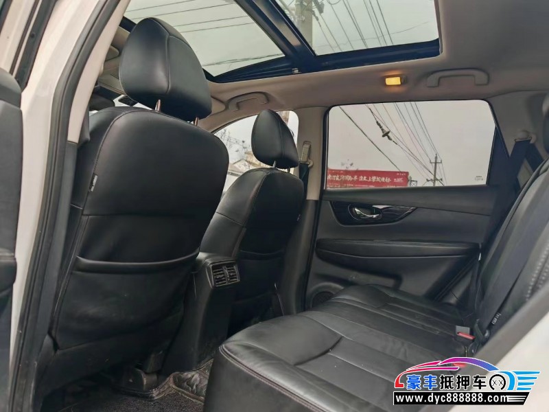 18年日产奇骏轿车抵押车出售