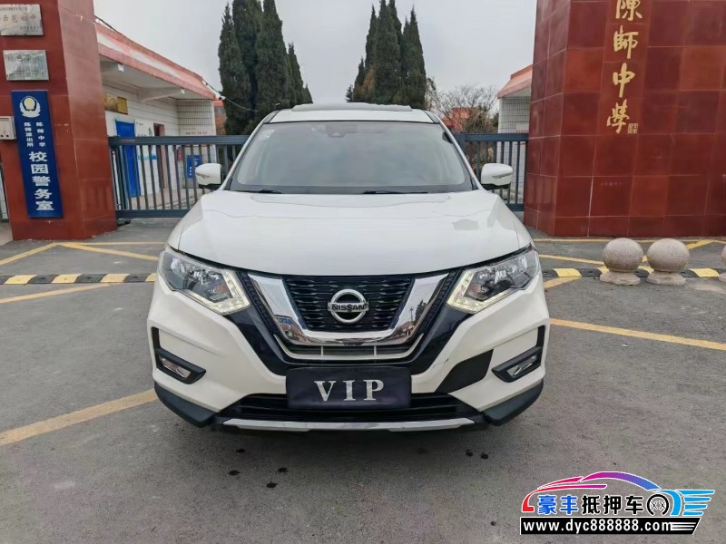 18年日产奇骏轿车抵押车出售