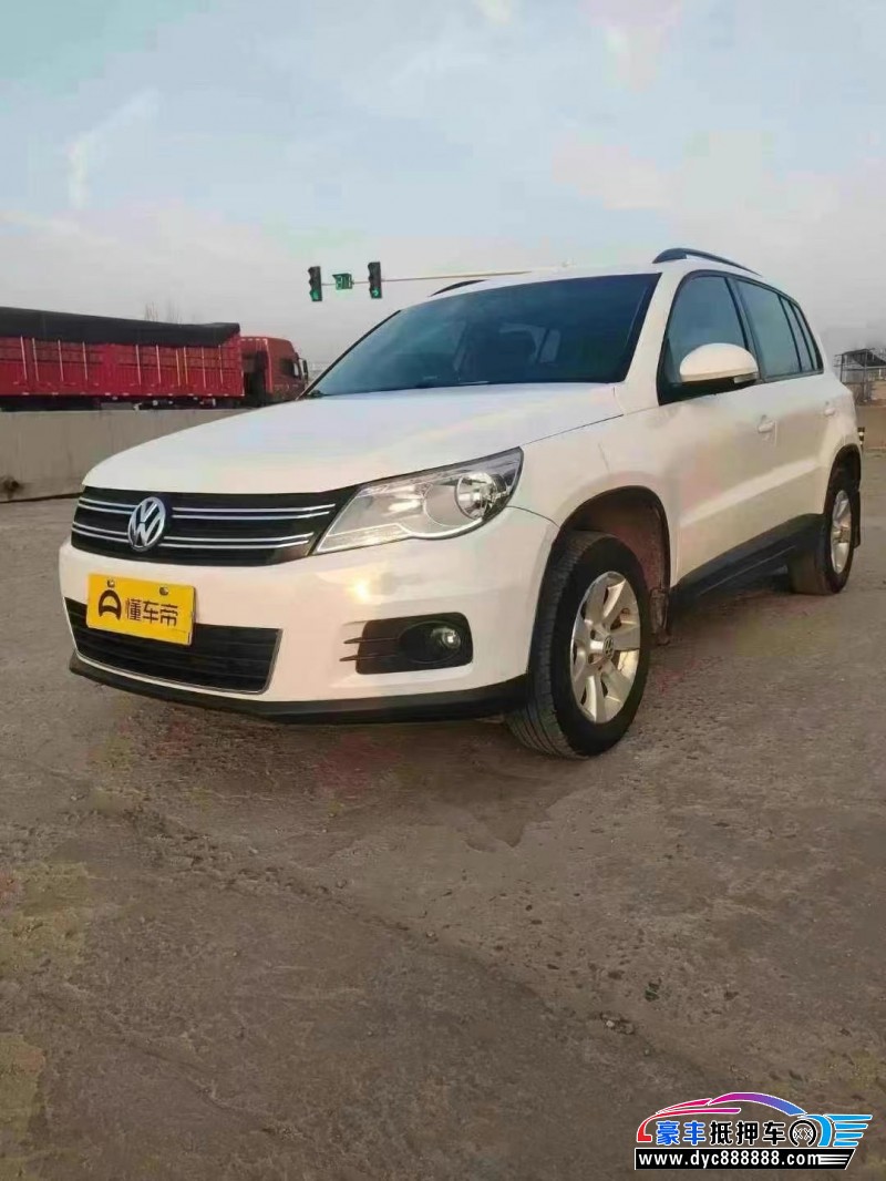 12年大众途观轿车抵押车出售