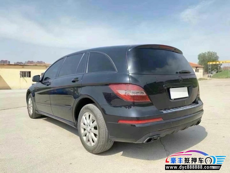 18年奔驰R轿车抵押车出售