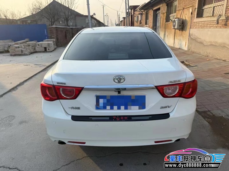 11年丰田锐志轿车抵押车出售